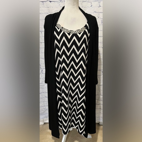 Haani Black Open Front 3/4 Sleeve Cardigan Sweater Dress Beaded Neck 3X - Picture 2 of 6